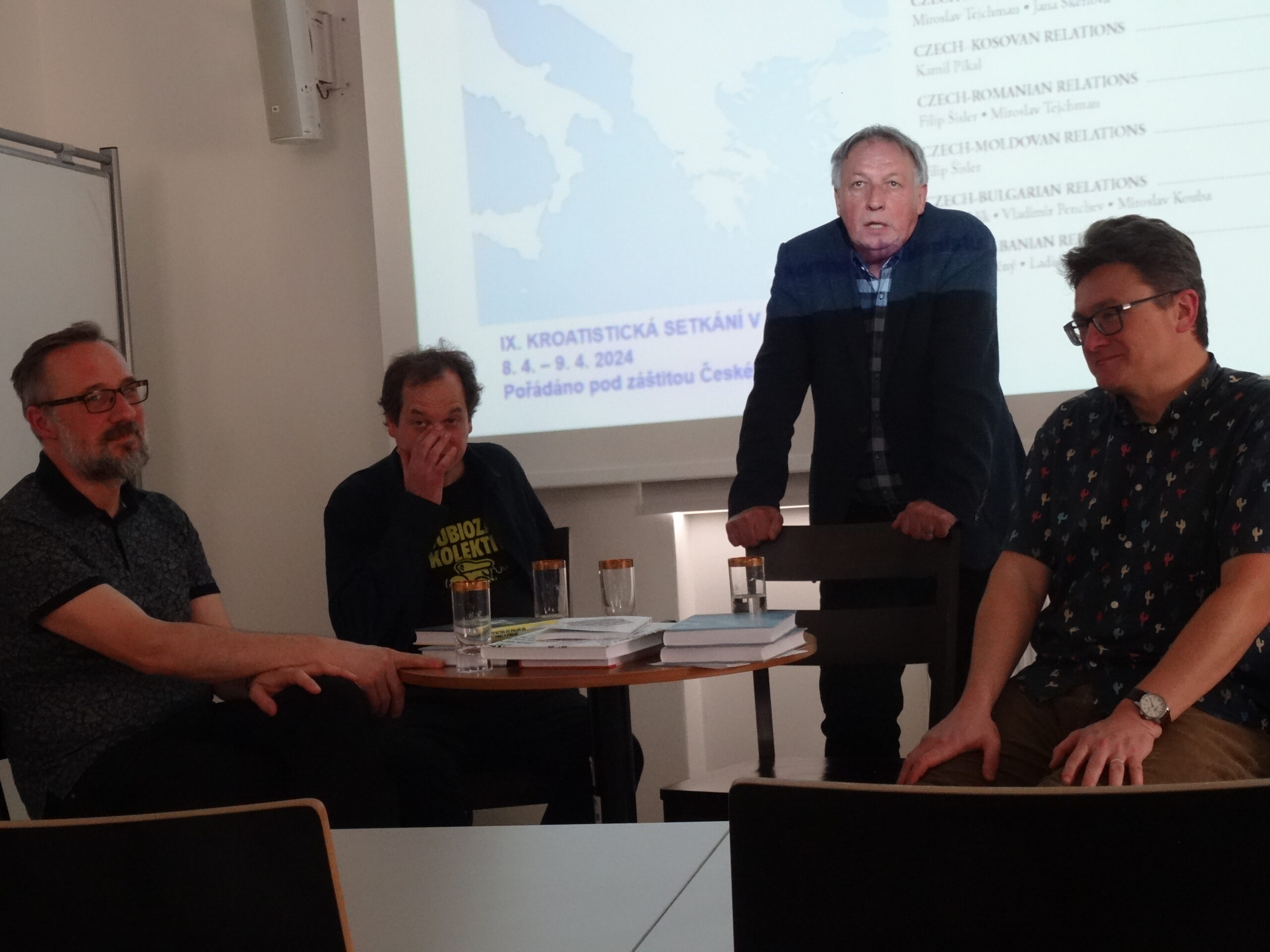 Prezentace knih - hovoří Ladislav Hladký