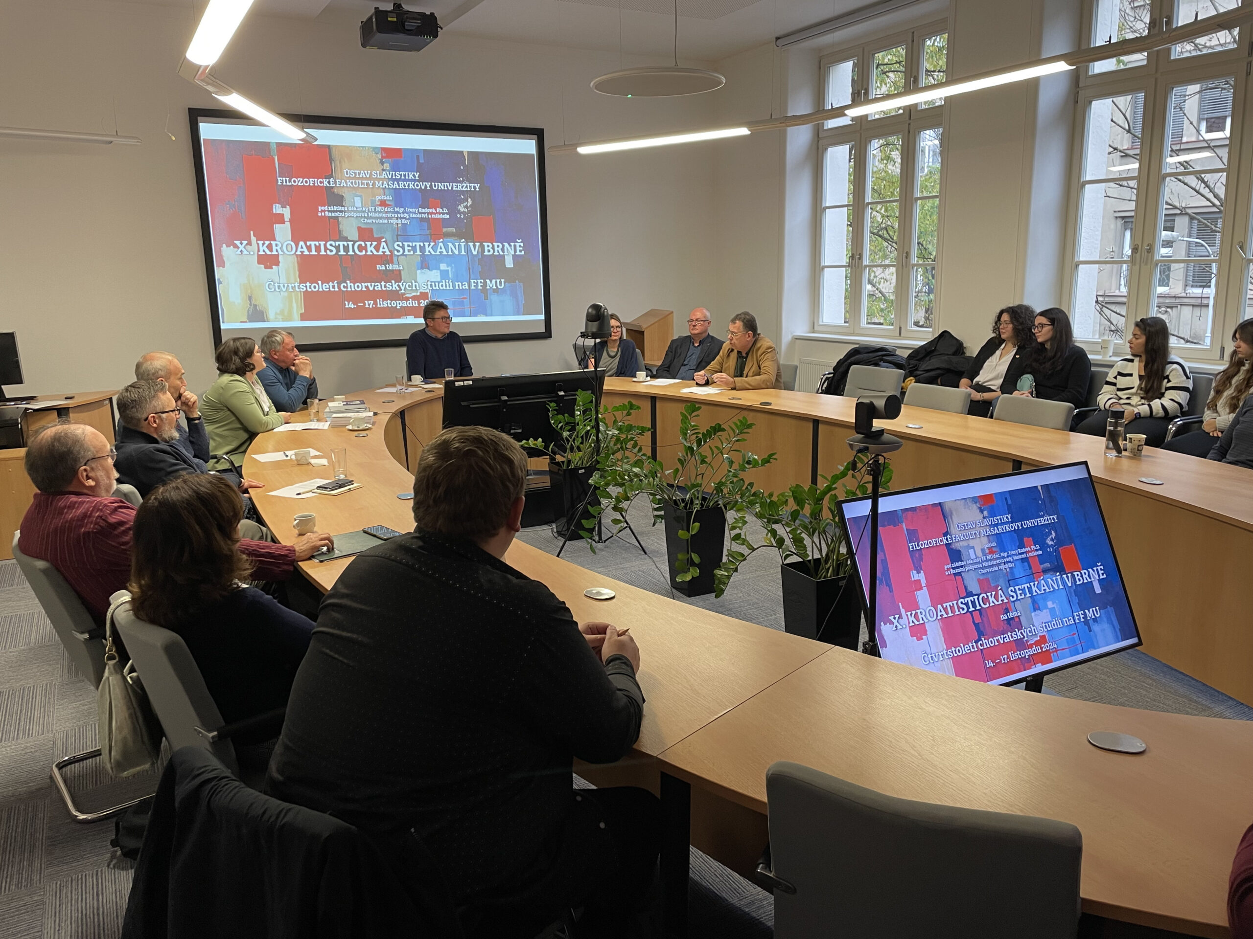 Kulatý stůl o dějinách, současném stavu a budoucnosti chorvatských studií
