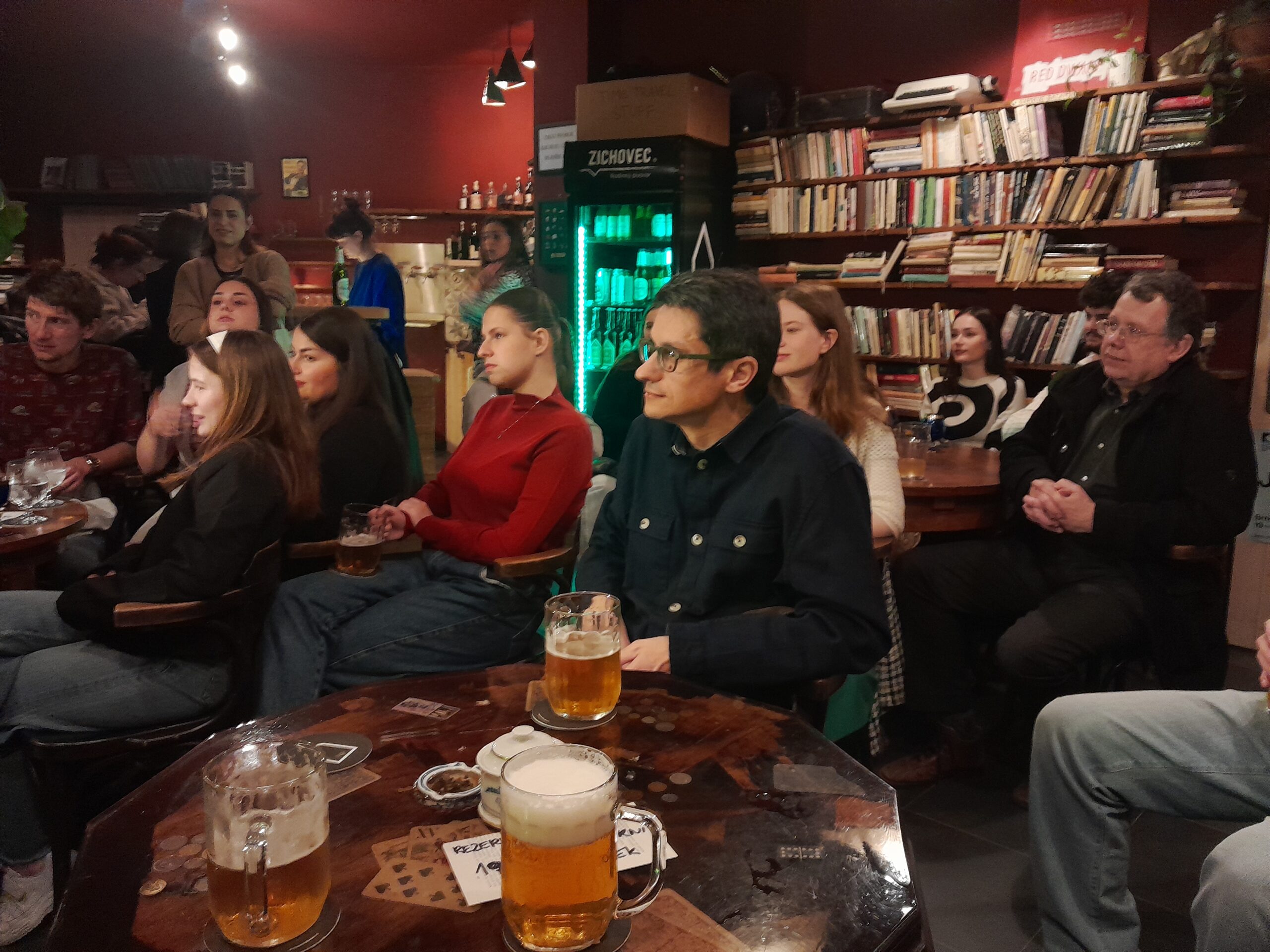 Literární večer s Asjou Bakić